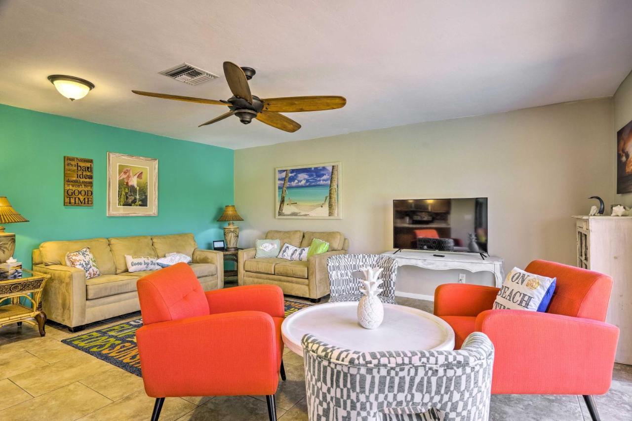 Pet-Friendly Fort Myers Home With Patio And Grill! 노스 포트 마이어스 외부 사진