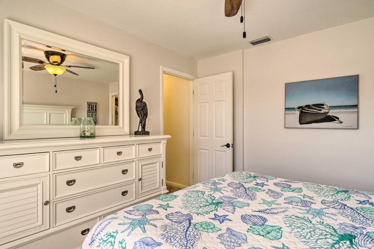 Pet-Friendly Fort Myers Home With Patio And Grill! 노스 포트 마이어스 외부 사진