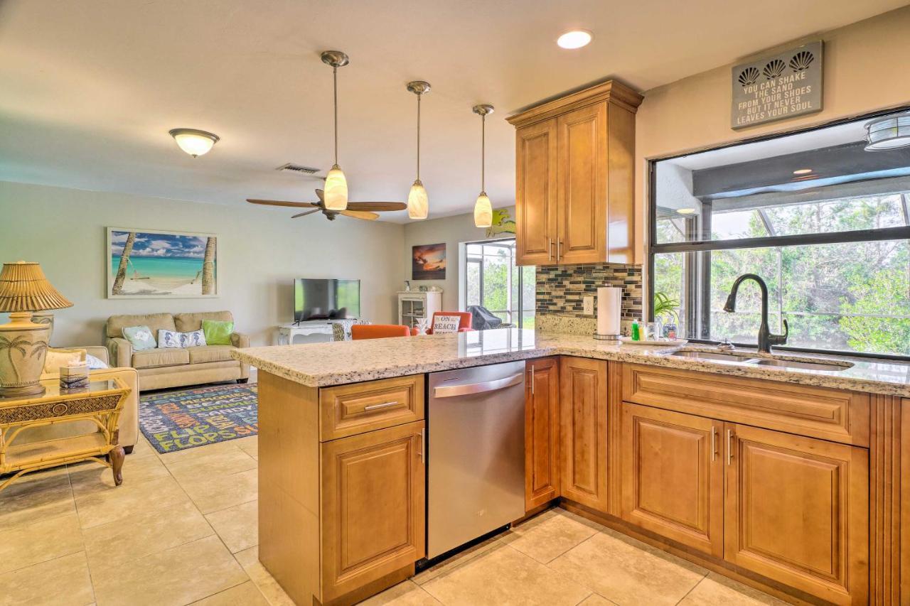 Pet-Friendly Fort Myers Home With Patio And Grill! 노스 포트 마이어스 외부 사진