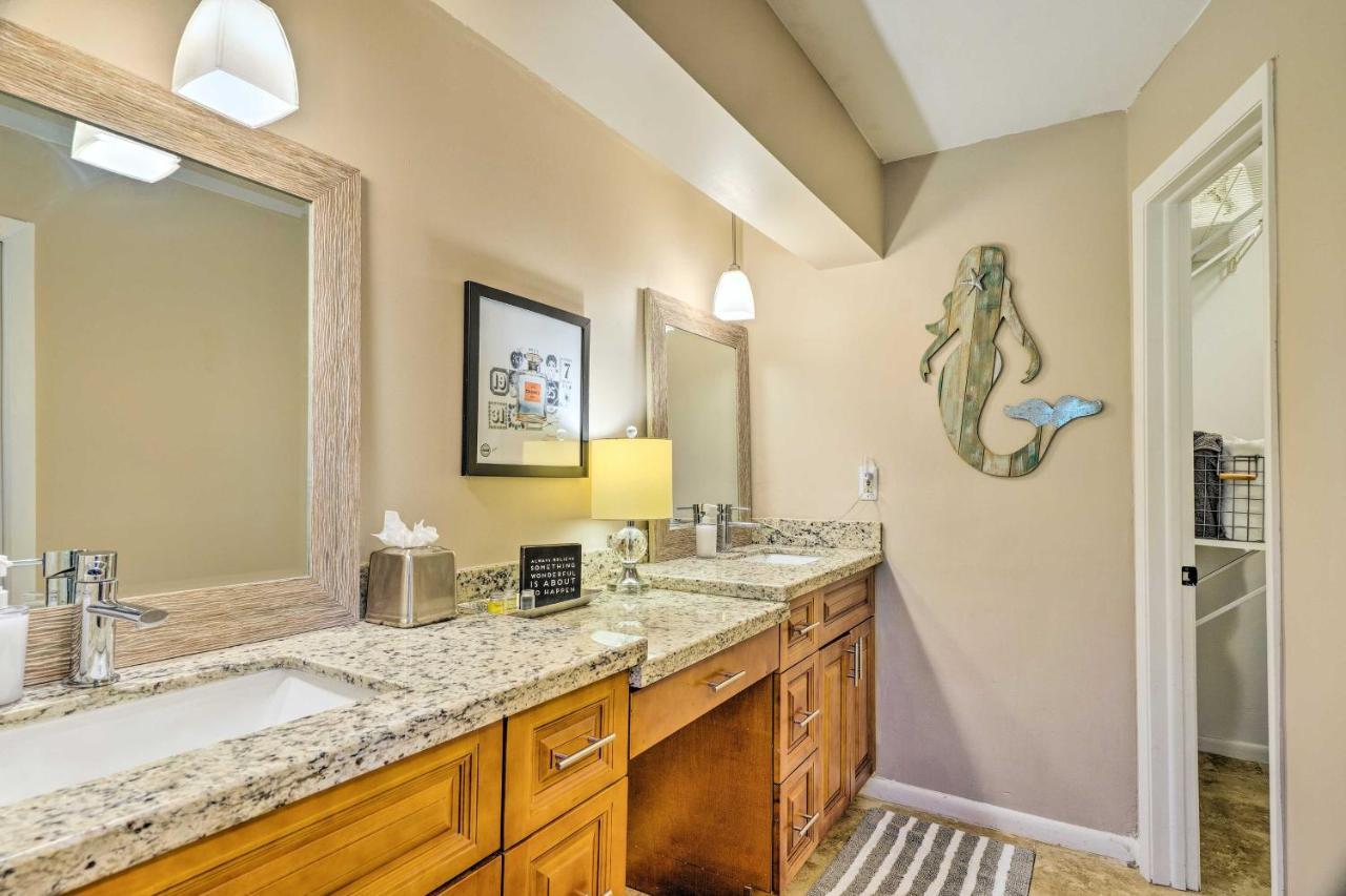 Pet-Friendly Fort Myers Home With Patio And Grill! 노스 포트 마이어스 외부 사진