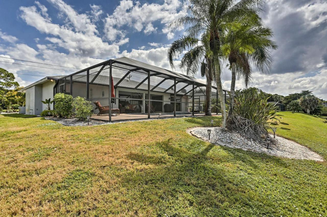 Pet-Friendly Fort Myers Home With Patio And Grill! 노스 포트 마이어스 외부 사진